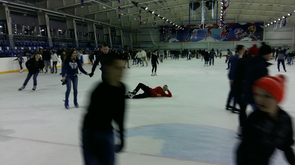 When you fell down and you see that you are being photographed - My, Ice, Arena, Ice rink, Photogenic, Klintsy