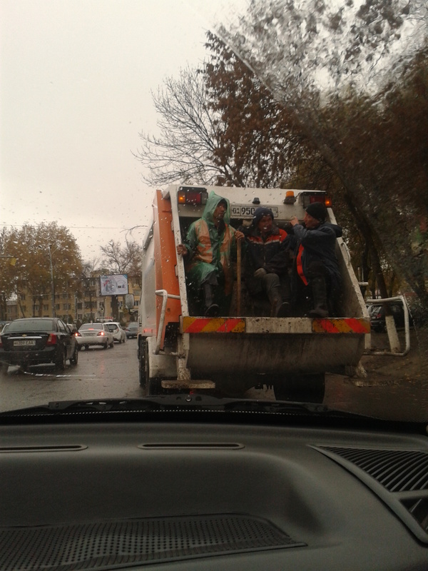 That feeling when there are no seats on the buses - My, Tashkent, Garbage truck, Cleaning, No place