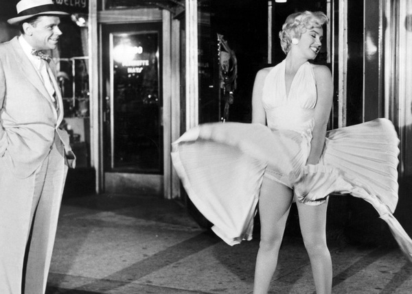 Marilyn Monroe's flying dress: the story of the dress that became the hallmark of the actress. - Marilyn Monroe, Story, Interesting, Past, 20th century, Fashion, The dress, Blonde, GIF, Longpost