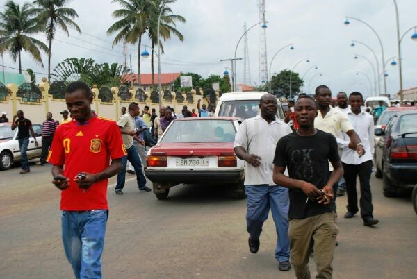 Taxi as the face of the city. - My, Africa, Taxi, Traffic rules, Longpost