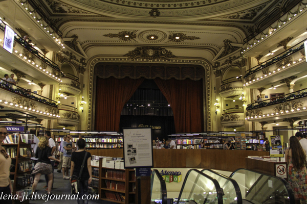 Bookstore in Buenos Aires - Librarian? - Astonishment, Theatre, Books, Book store, Score, Buenos Aires, Creative