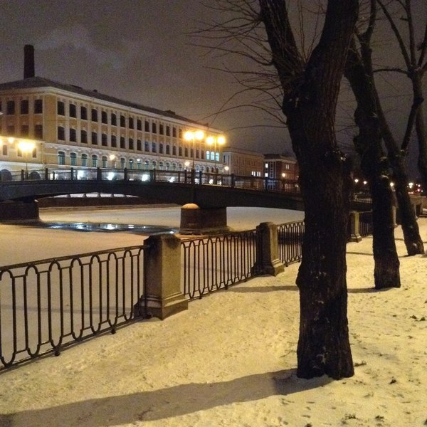 Guess it's St. Petersburg or Moscow? - My, Saint Petersburg, Moscow, Winter, Embankment, January