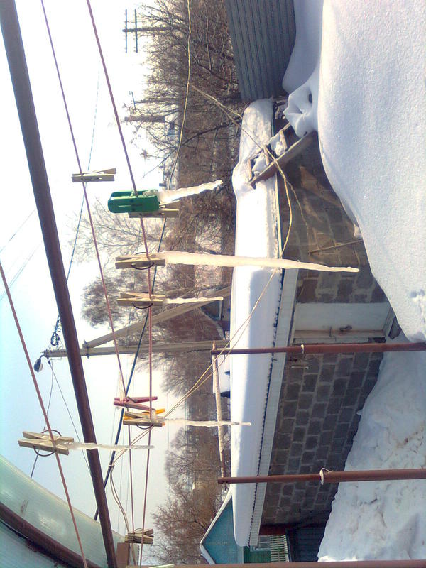 Сосульки на прищепках