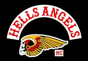 Residents of the small town of Nyborg in Denmark are fighting for HELLS ANGELS MC and criticizing the actions of the police. - Moto, Motorcyclists, Police, Europe, Refugees, Bikers