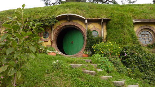 How much do you think a house like Bilbo's from The Lord of the Rings would cost? - My, Lord of the Rings, Shire