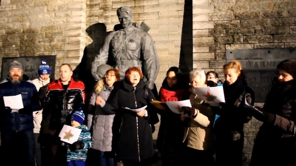BOLD TALLINN, Estonia sang Smuglyanka near the Bronze Soldier - Tallinn, Estonia, Flash mob, dark-skinned woman, Song, , 