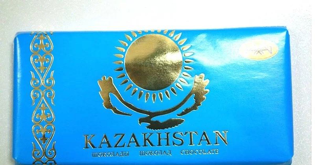 Шоколад казахстан. Шоколад казахстанский Рахат 100 гр. Шоколад казахстанский 100г Рахат. Шоколад Рахат 100гр молочный. Плиточный шоколад Казахстан 100гр.