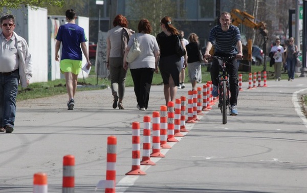 Why do you need a bike lane? - My, A bike, Bike path, A pedestrian