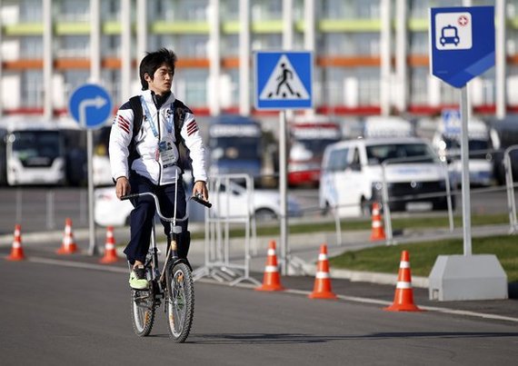 Chinese man cycling in the wrong direction for a month - China, The male, A bike, Got lost, Curiosity, Men
