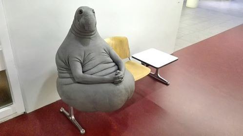 Doctor, what's wrong with me: the exhibit Zhdun conquered social networks - Memes, Zhdun, Elephant seal, Sculpture, Longpost