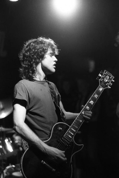 Angus Young and other guitars. - AC DC, Angus Young, Malcolm Young, Rolling Stones, Guitar, Longpost