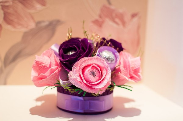 Bouquet of sweets and corrugated paper - Creation, Flowers, Needlework, My, With your own hands, Corrugated paper, My, Longpost