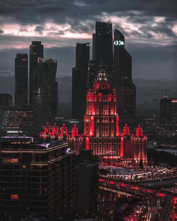 This city needs a hero - Moscow City, Moscow, The photo