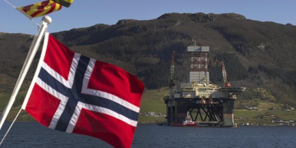 Нефтяной фонд Норвегии увеличился за 16 лет с $47 млрд до $894 млрд. В Резервном фонде России осталось $16 млрд