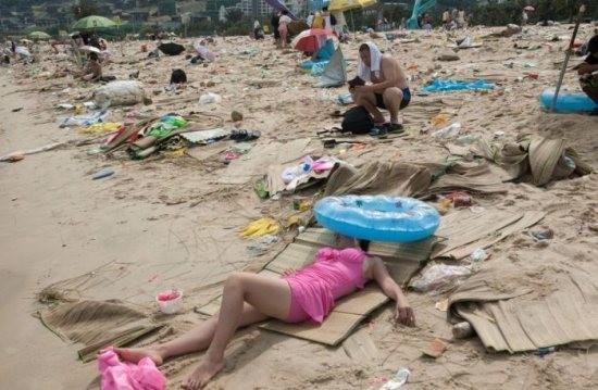 Dirty beach in China - China, Beach, Garbage