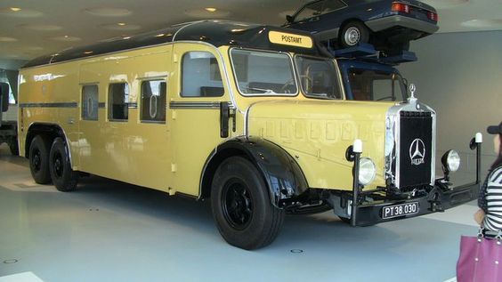 The time when Mercedes were different... - Bus, Mercedes, The photo, Retro, Interesting