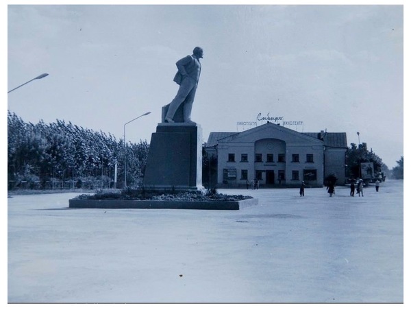 In before and after - Cinema, Kurtamysh, It Was-It Was, Lenin