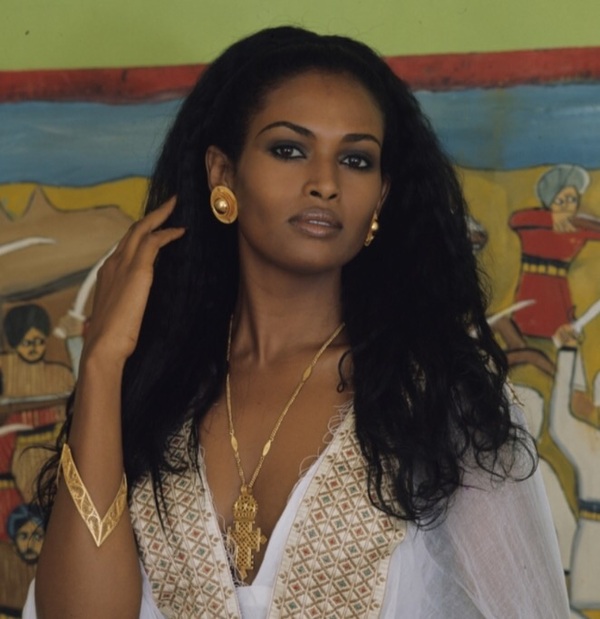 Zeudi Araya from Signor Robinson - Girls, , Ethiopians