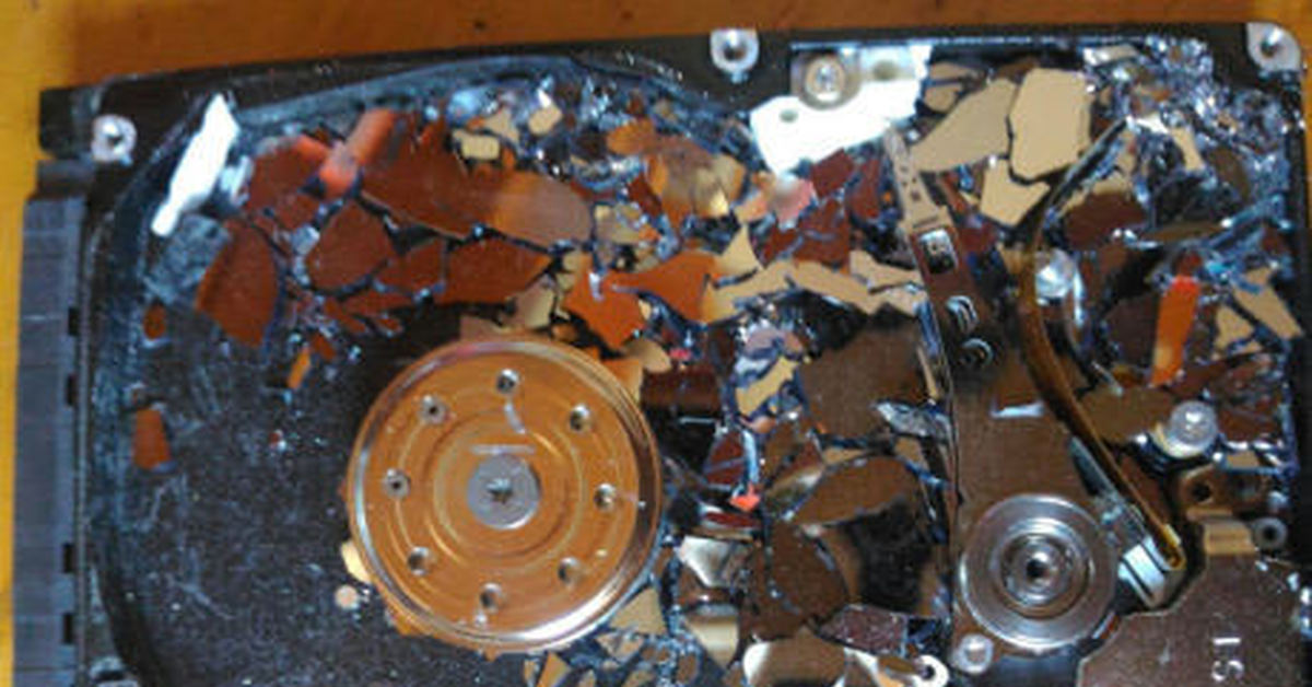 Defragment your hard drive regularly. Как поделить диск на две частицы. Дорожки на жестком диске. Жесткий диск устройство изнутри. Восстановление данных с жесткого диска.