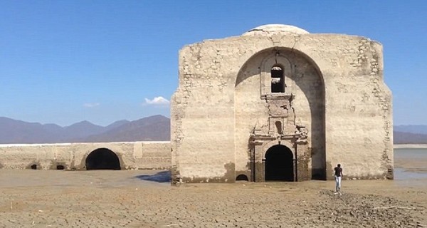 Drought in Mexico opens 400-year-old temple - Mexico, Drought, Temple, Antiquity