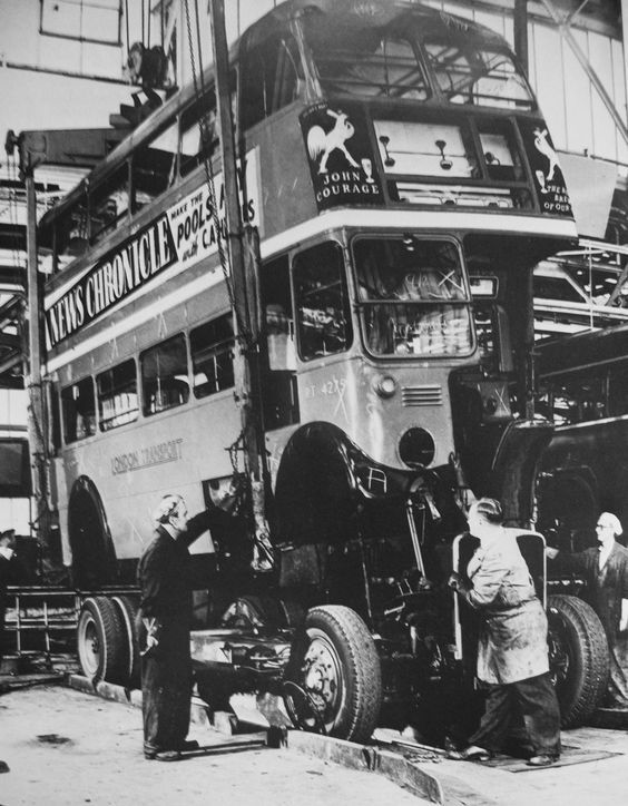 Double decker repair shop - , Bus, The photo, Retro, Interesting