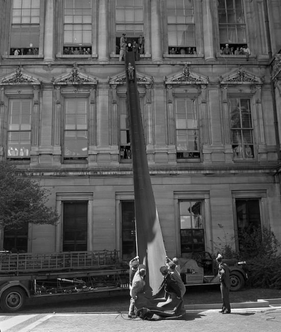 1936 Demonstration of a new fire rescue equipment - Firefighters, The photo, Retro, Interesting