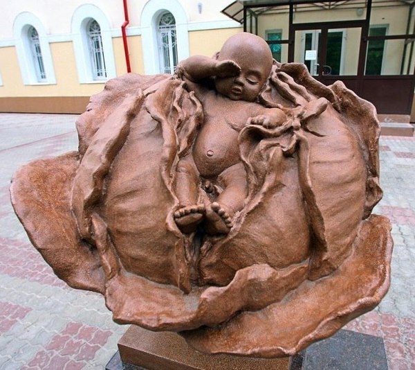 Monument near the at home. - My, Monument, , Russia, Art, Creation, Maternity hospital