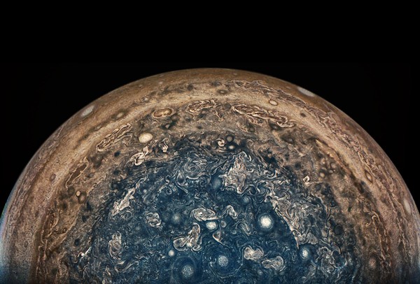  ,   Juno () 2  2017 . , NASA, , , , 