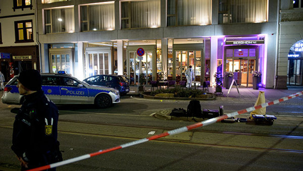 In Germany, one of the victims died after a car hit people - Germany, Victims, Hitting