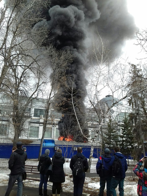 Пожар г.Саратов 04.03.17 городской рынок - Моё, Пожар, Саратов, Длиннопост