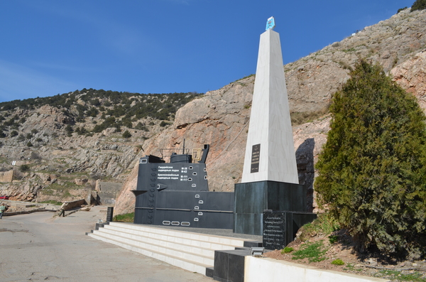 In Balaklava, the previously demolished monument to the heroes of the submariners was restored. - My, Balaclava, Monument, Submarine, Fleet, Navy