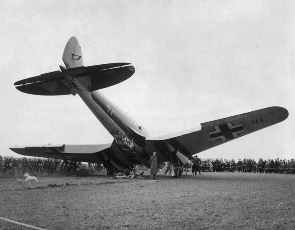 German He.111 bomber, which made an emergency landing near North Berwick. - The Second World War, Emergency landing, Aviation, Airplane, Bomber, The photo, Story, 