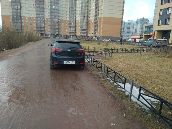 Друзья! Нелегальных парковка! - Парковка, Моё, ПДД, Неправильная парковка