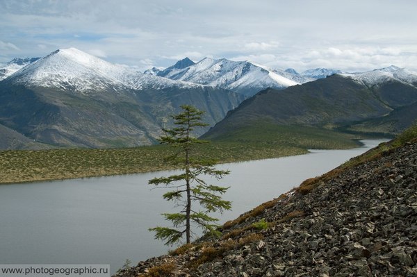 Lake Sygarimni - Yakutia, The photo, Landscape, Nature, Summer, Greenery, Lake, The mountains, Longpost