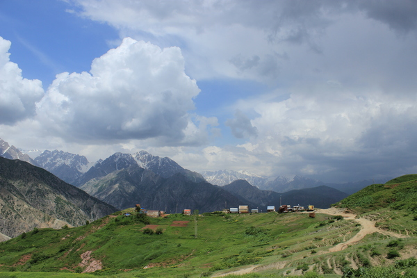 In the mountains before the rain - My, The mountains, Clouds, Road, House in the mountains, Tajikistan, Nature