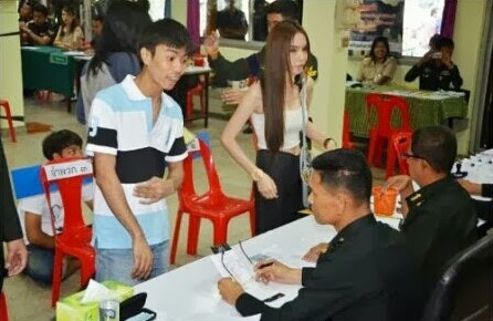 Site of recruitment test of Thai soldiers - The appeal, Kit, Thailand, Recruitment, Longpost