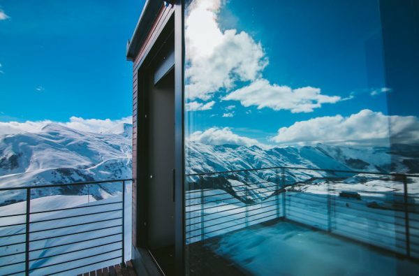 This high-altitude hotel was built from shipping containers - Hotel, Georgia, Practicality, Longpost