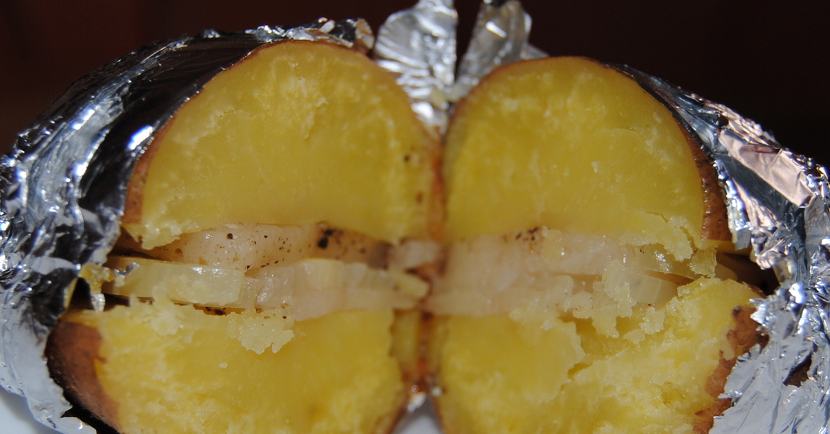 Картошка в фольге с салом в духовке рецепт с фото пошагово в