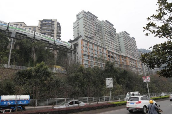 Railroad through a 19-story residential building - A train, Railway, House, The photo, China, , Longpost