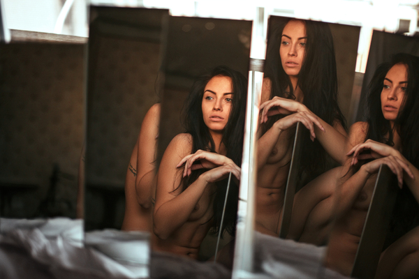 One of my last shoots Speculum videre verum - NSFW, My, The photo, Mirror, Girls, Strawberry, , Longpost