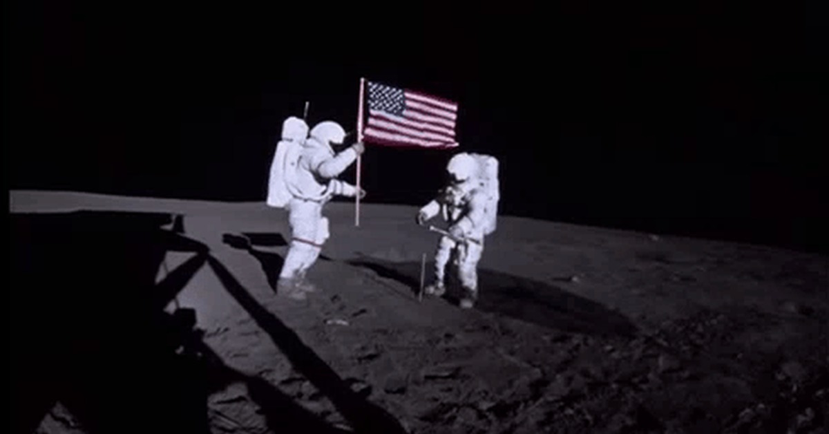 Высаживались ли на луну. Аполлон 11. Аполло-14 астронавты на Луне.