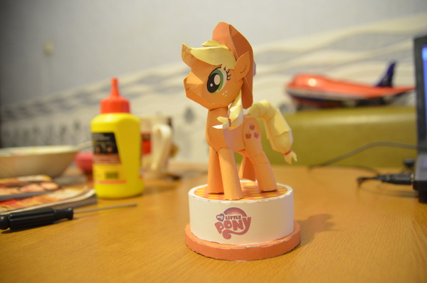 My little pony: Applejack - My, My little pony, Applejack, Papercraft, Longpost