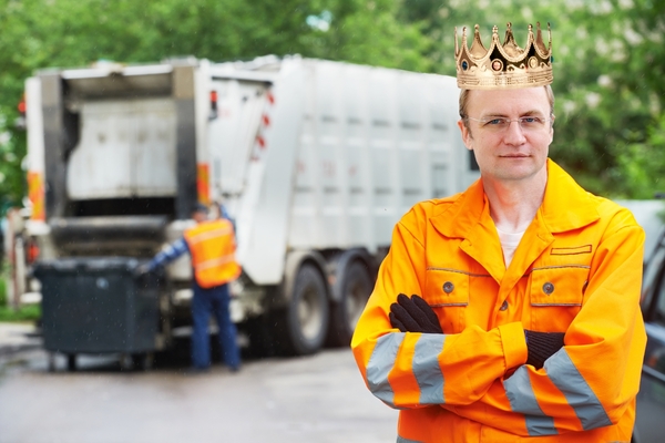 Bow before the king! - My, Lviv, Garbage, , King