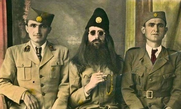 Stylish partisan - The photo, The Second World War, Serbia, Chetniks