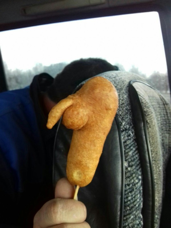 Купил сосиски в тесте