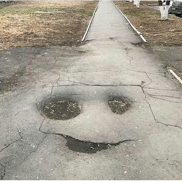 Even the asphalt laughs at you - Smile, Asphalt