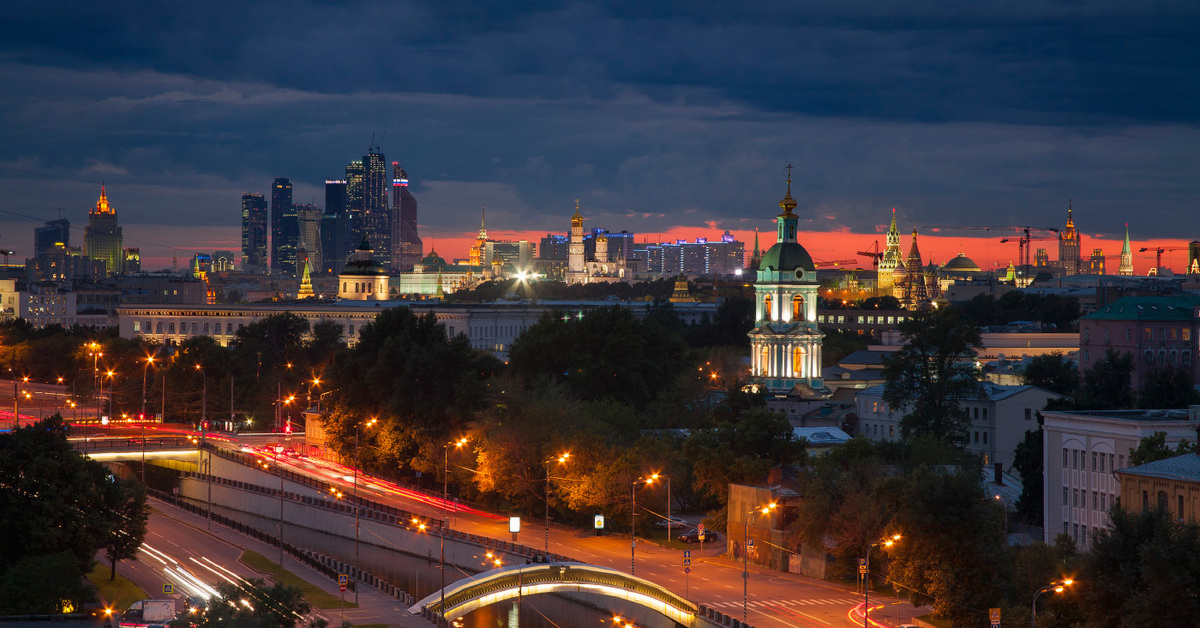 35 фото москва. Пейзажи Москвы. Ночная Москва панорама. Пейзаж ночной Москвы. Пейзаж Москвы Вечерний.