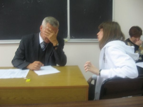 Что вы знаете о "facepalm" ? Экзамен у самого уважаемого нами преподавателя.