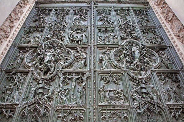 Doors of the Duomo Cathedral in Milan - Bronze, High relief, Door, Longpost