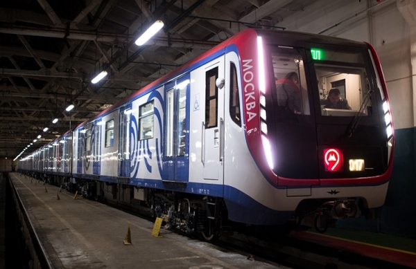 A new generation train Moskva with a through passage will go on its first run today - Metro, Capital